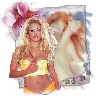 Bell fille,aise,blonde sexy,avc couple en fond transparenc Fleurs!
